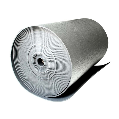 Nhựa nhôm tinh khiết 4mm XPE nhựa ngăn nhiệt XPE bọt nhôm cuộn tế bào cách nhiệt mái chắn bức xạ rào cản