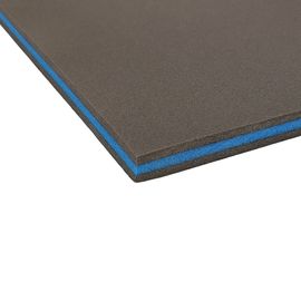 Cuộn bọt polyethylene để cách nhiệt tòa nhà.